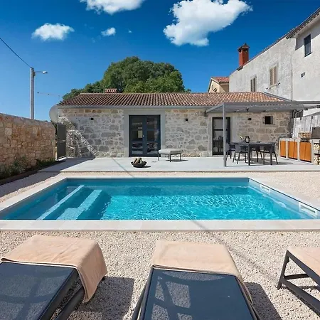 Holiday home Dvori