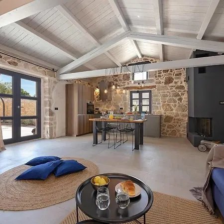 Dvori Holiday home