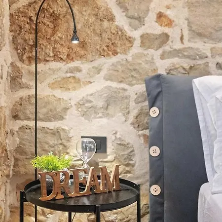 Holiday home Dvori Antonci (Porec)